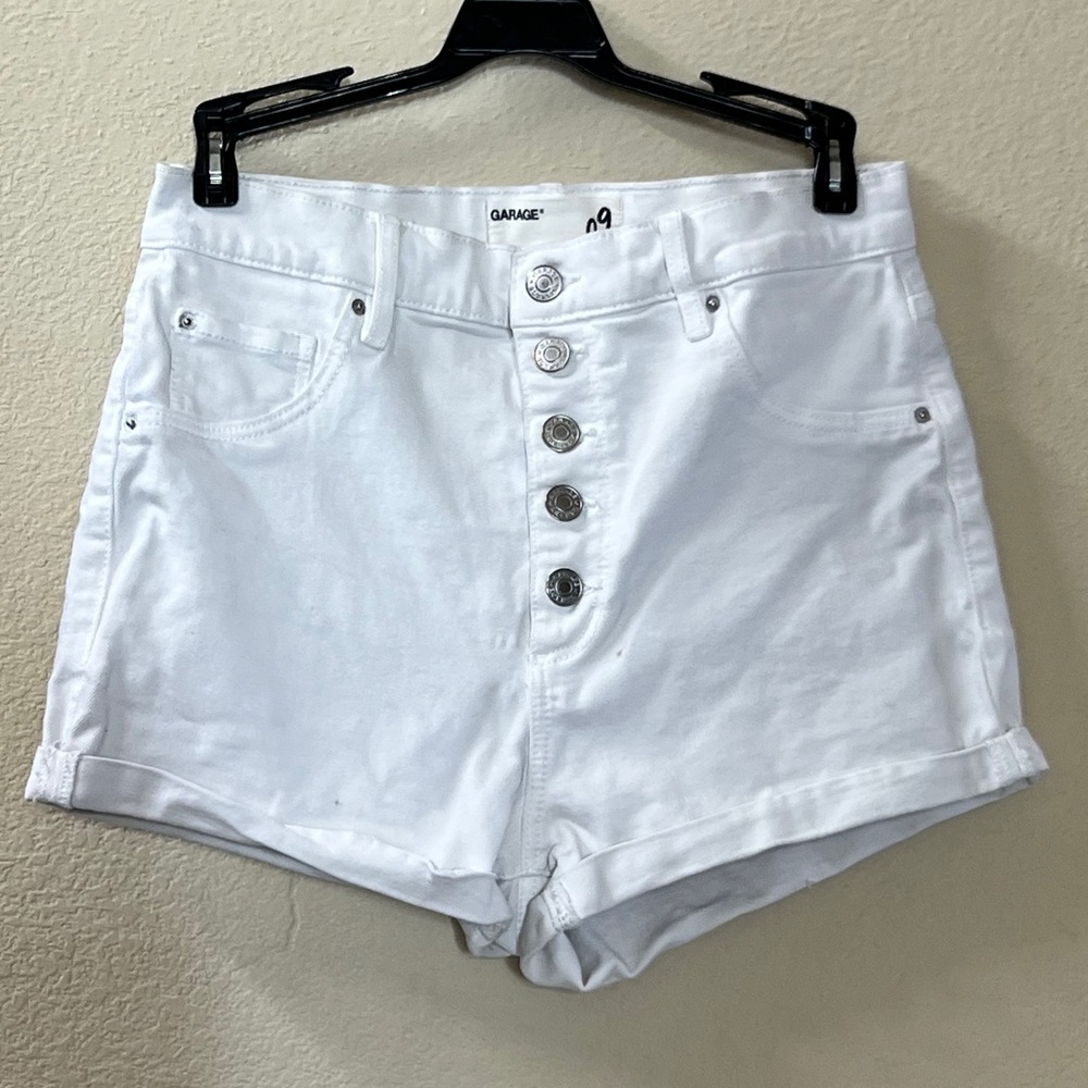 GARAGE Ultra High Rise White Shorts Size 9